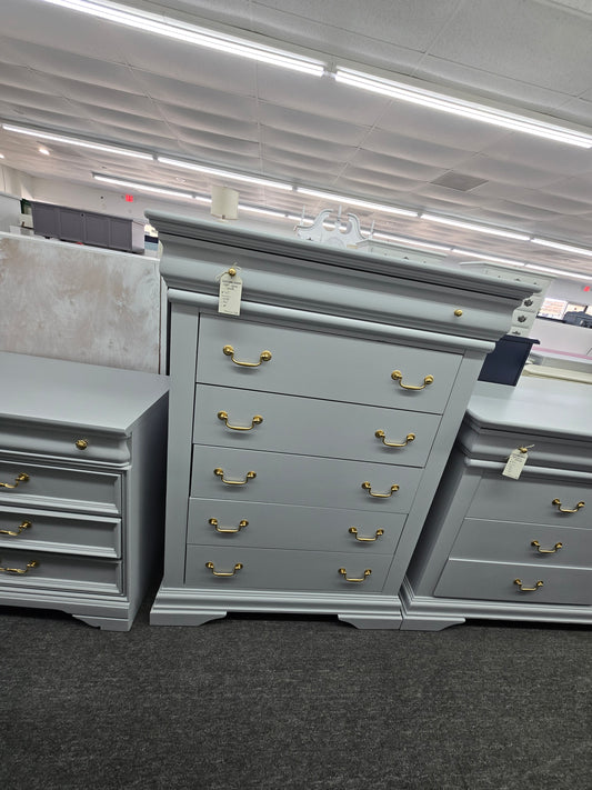 Colezione Europa gray chest