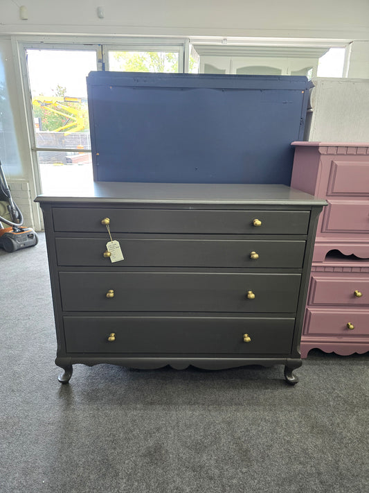 Solid wood 4 drawers graphite colored dresser