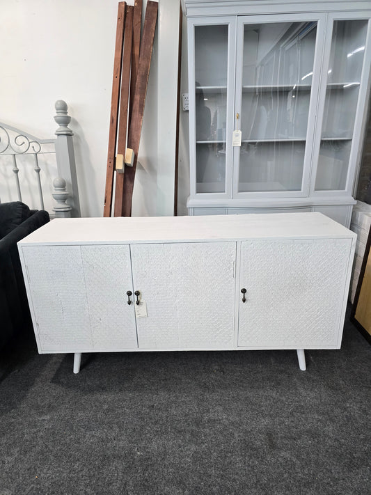 Rustic white lacquered cabinet