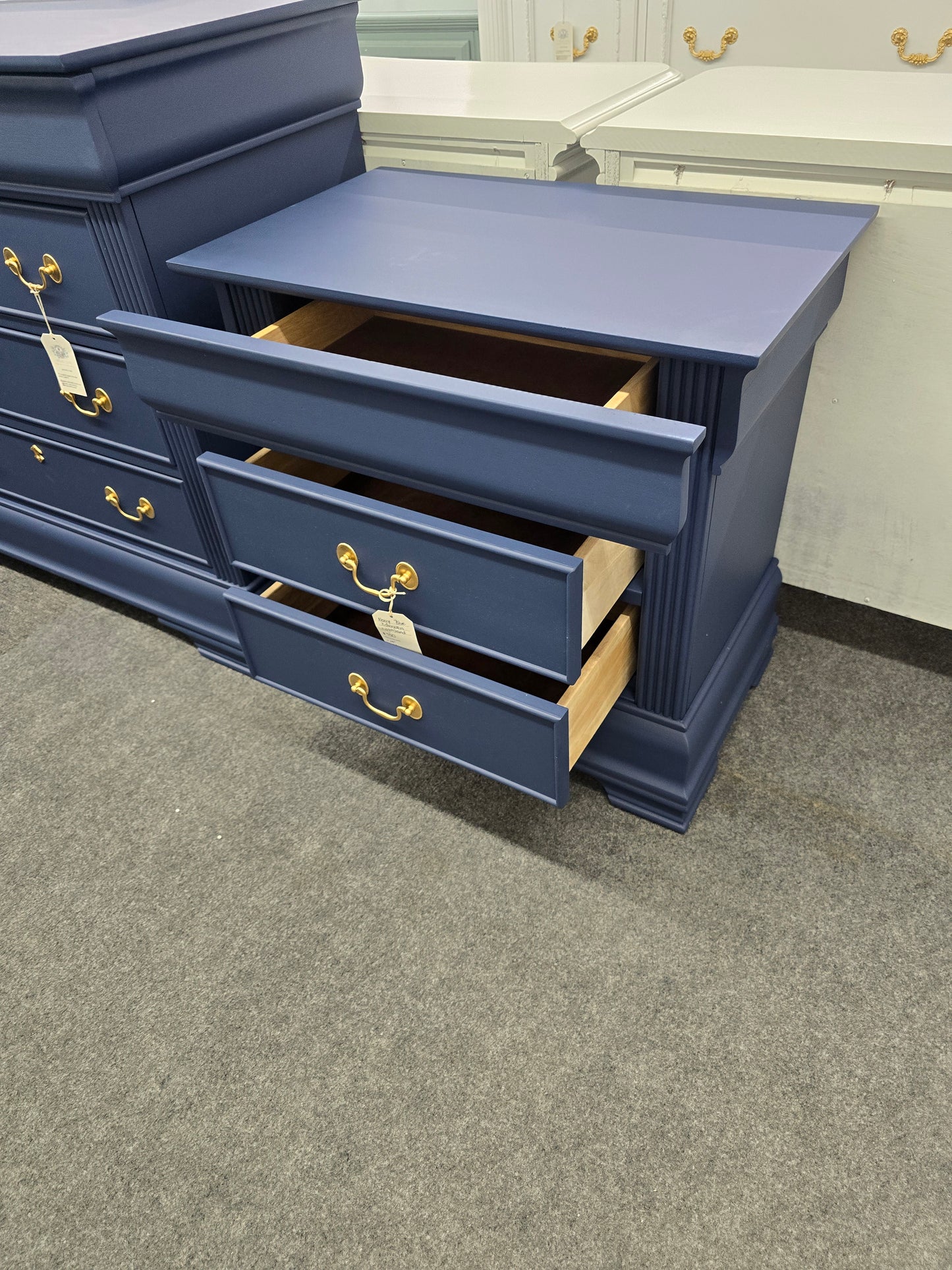 Navy blue 3 drawers nightstand