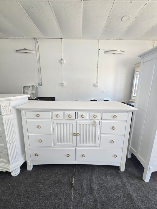 American signature white lacquered dresser