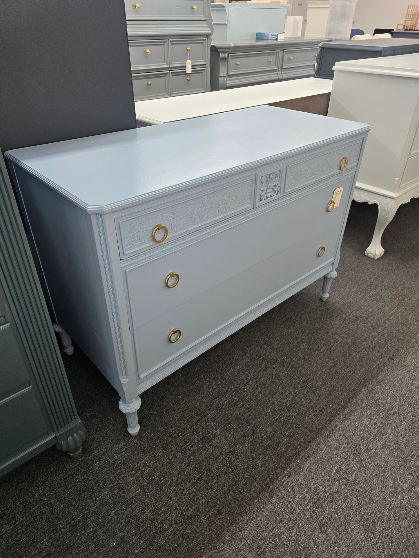 Antique blue 3 drawers dresser