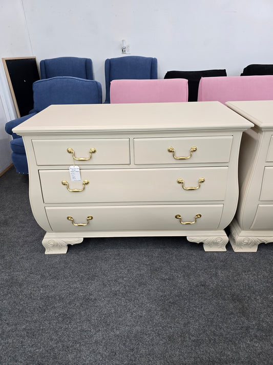 Pennsylvania House beige medium dresser