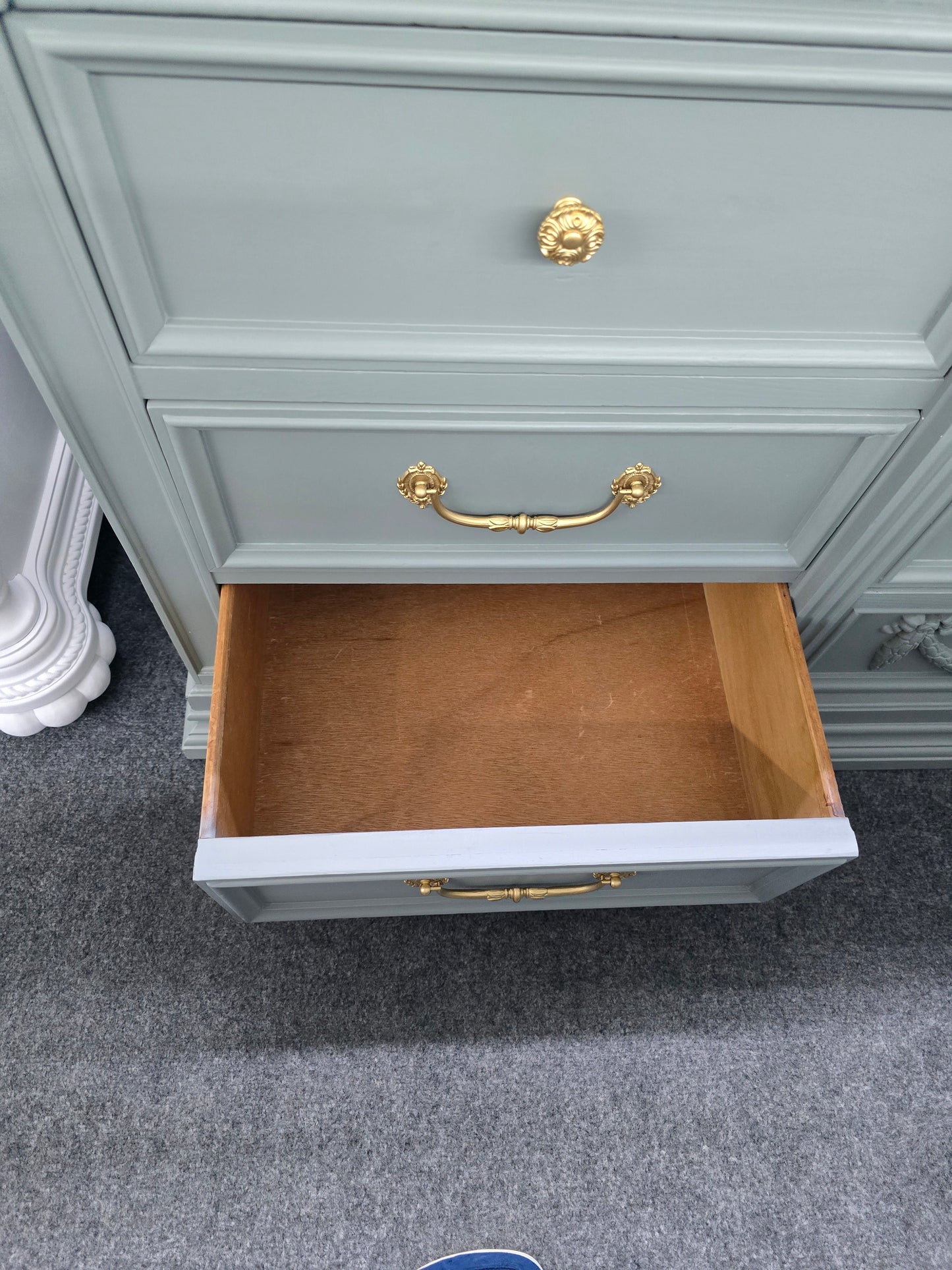 Bassett vintage green gray dresser