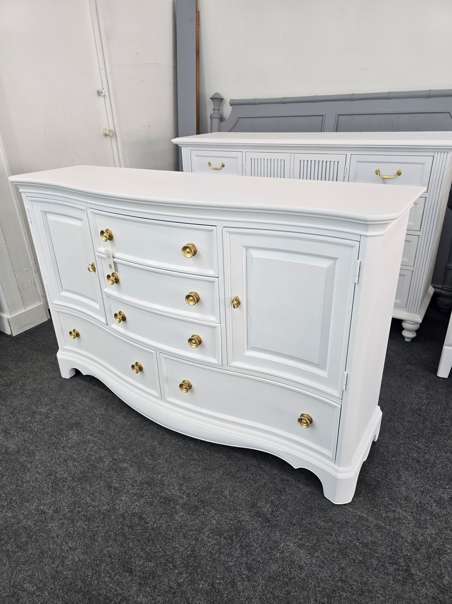 Havertys solid wood white dresser