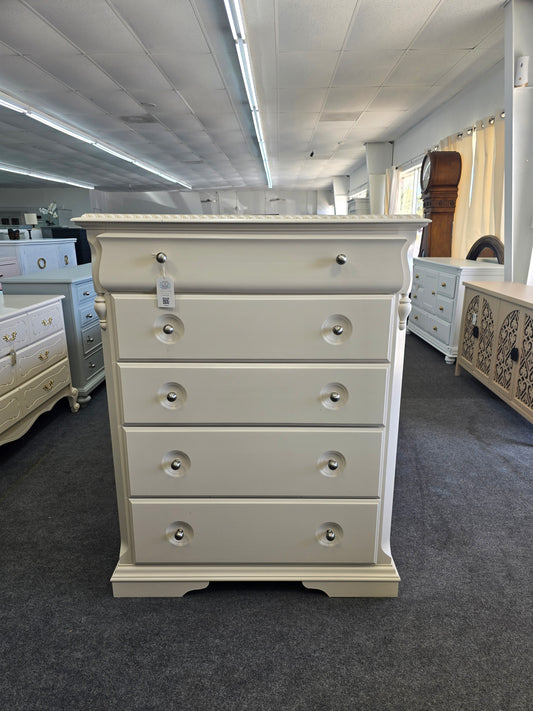 Broyhill off white chest of drawers