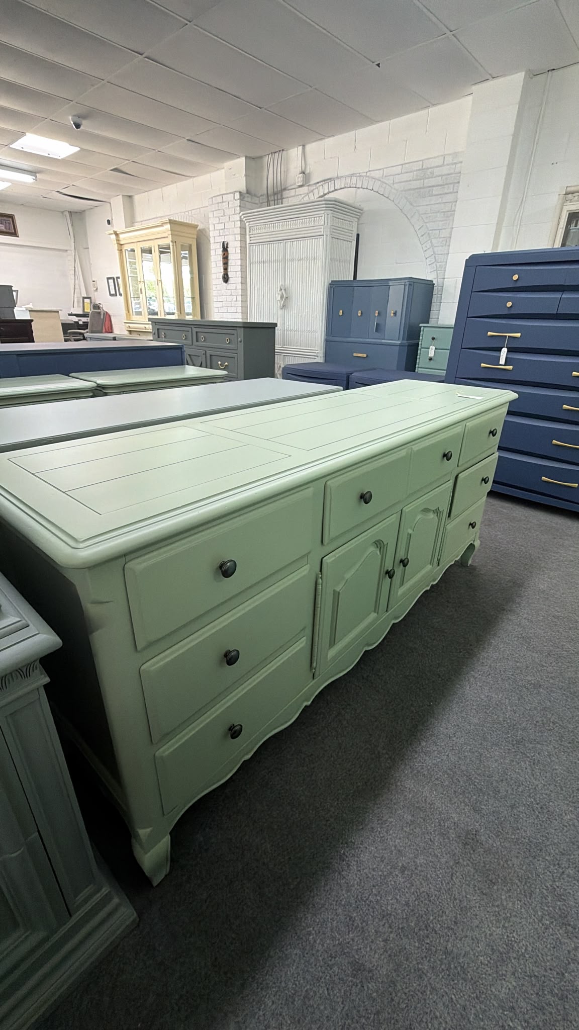 Thomasville green solid wood dresser