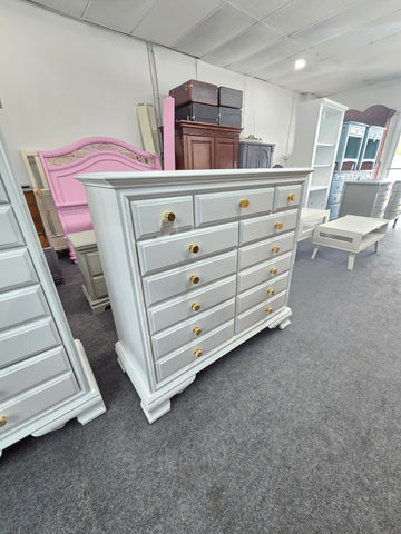 Solid wood lacquer white dresser