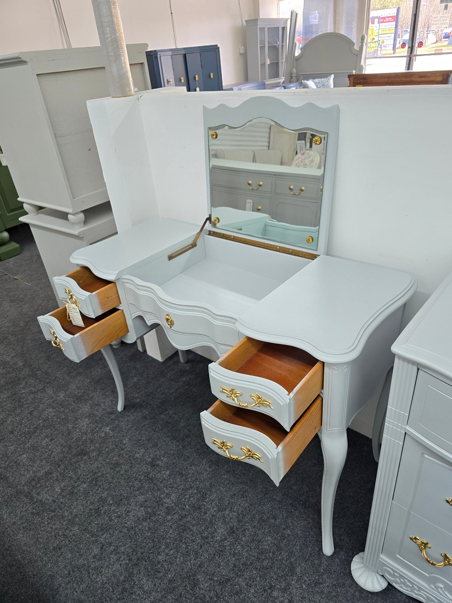 Solid wood french provincial blue Lacquered vanity