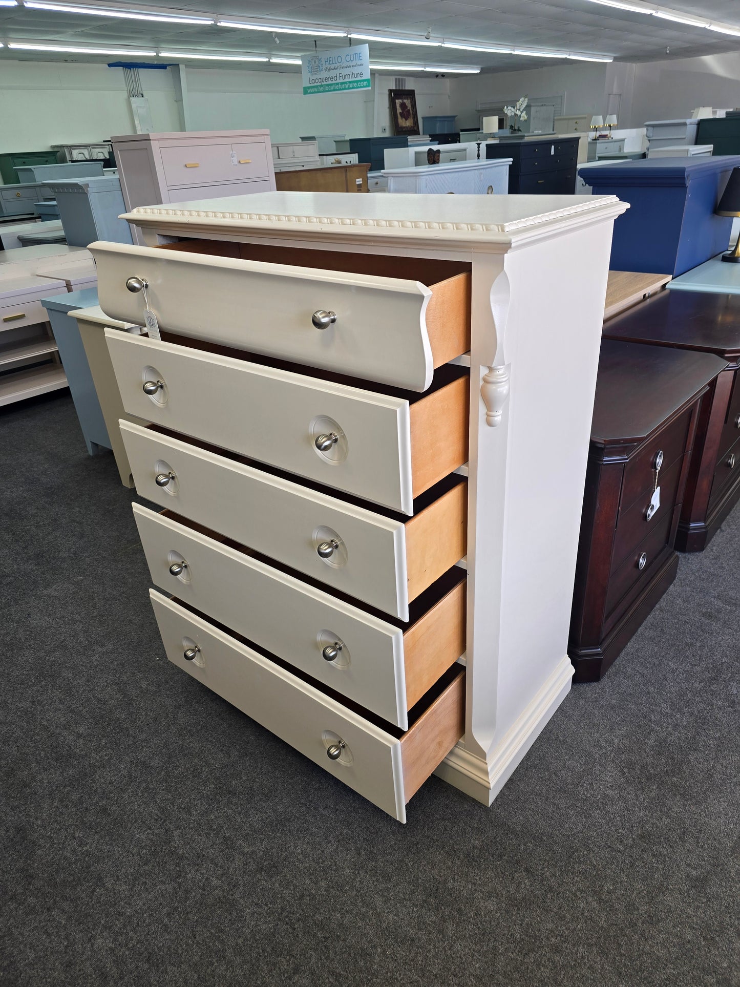Broyhill off white chest of drawers