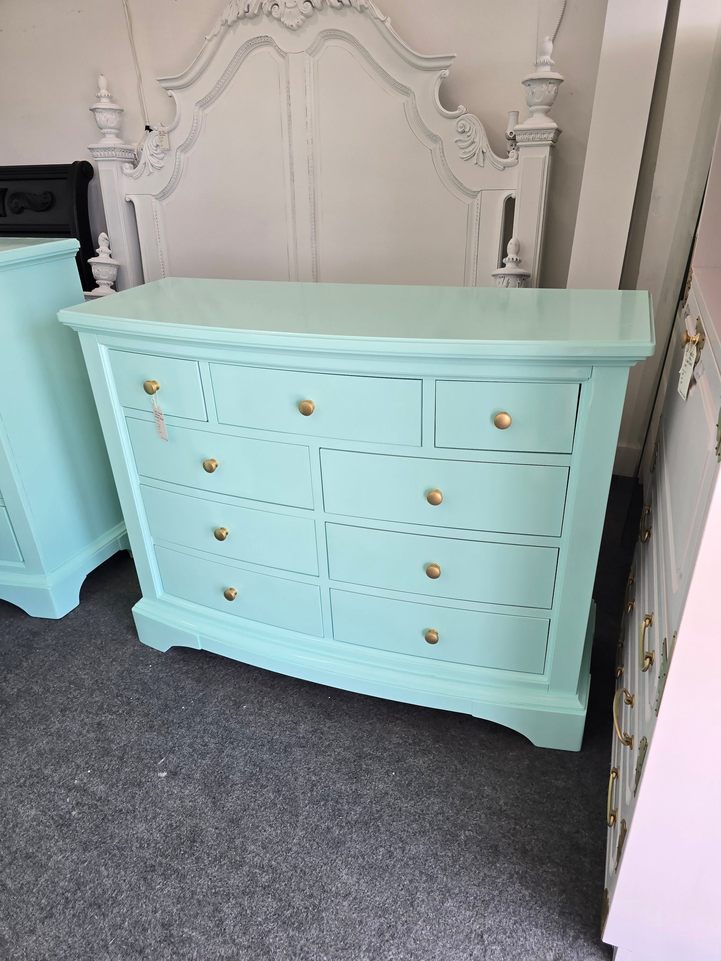 Green lacquer medium dresser