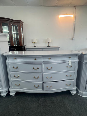 Gray lacquer 8 drawers dresser