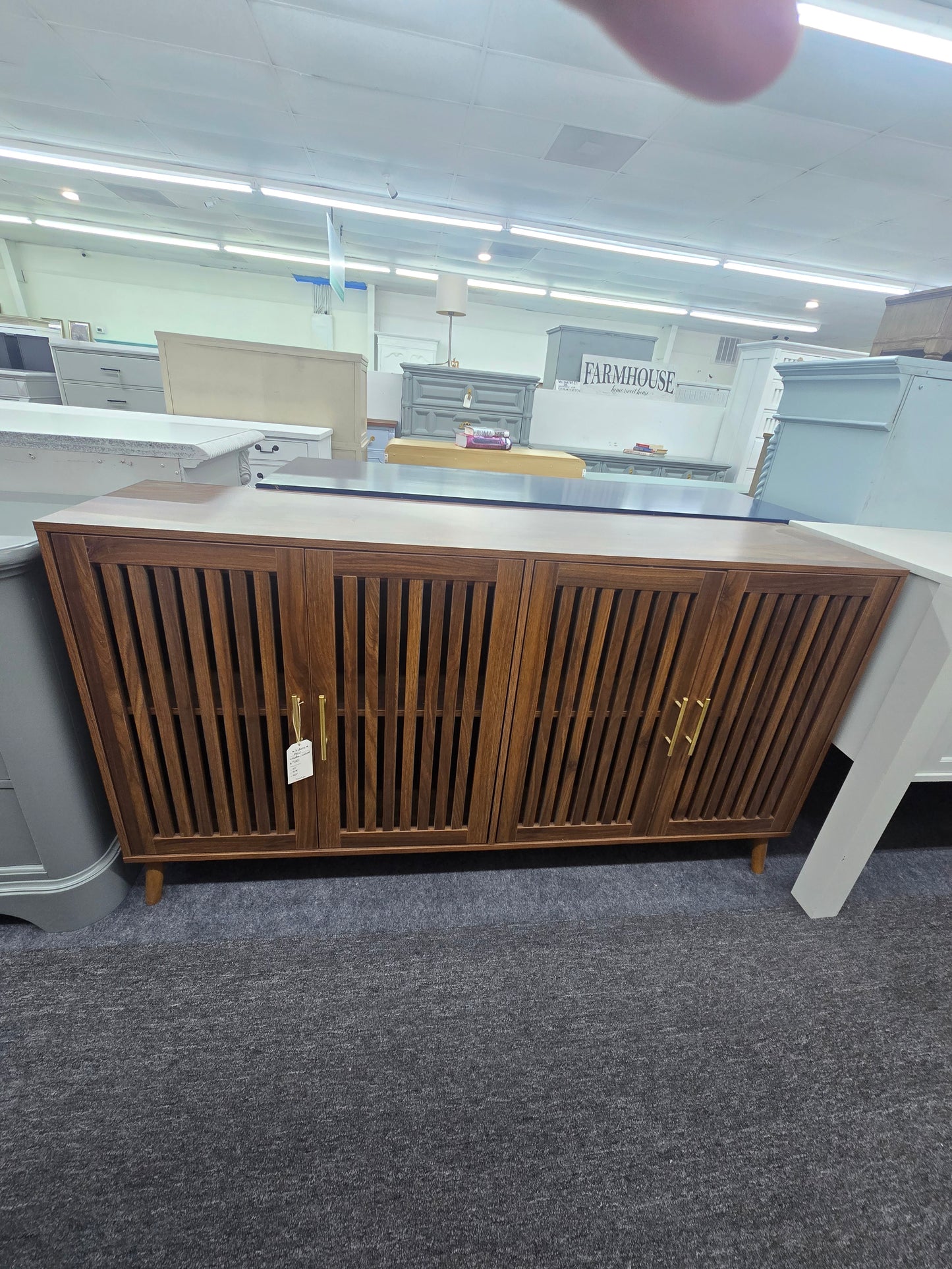 4 doors wooden cabinet