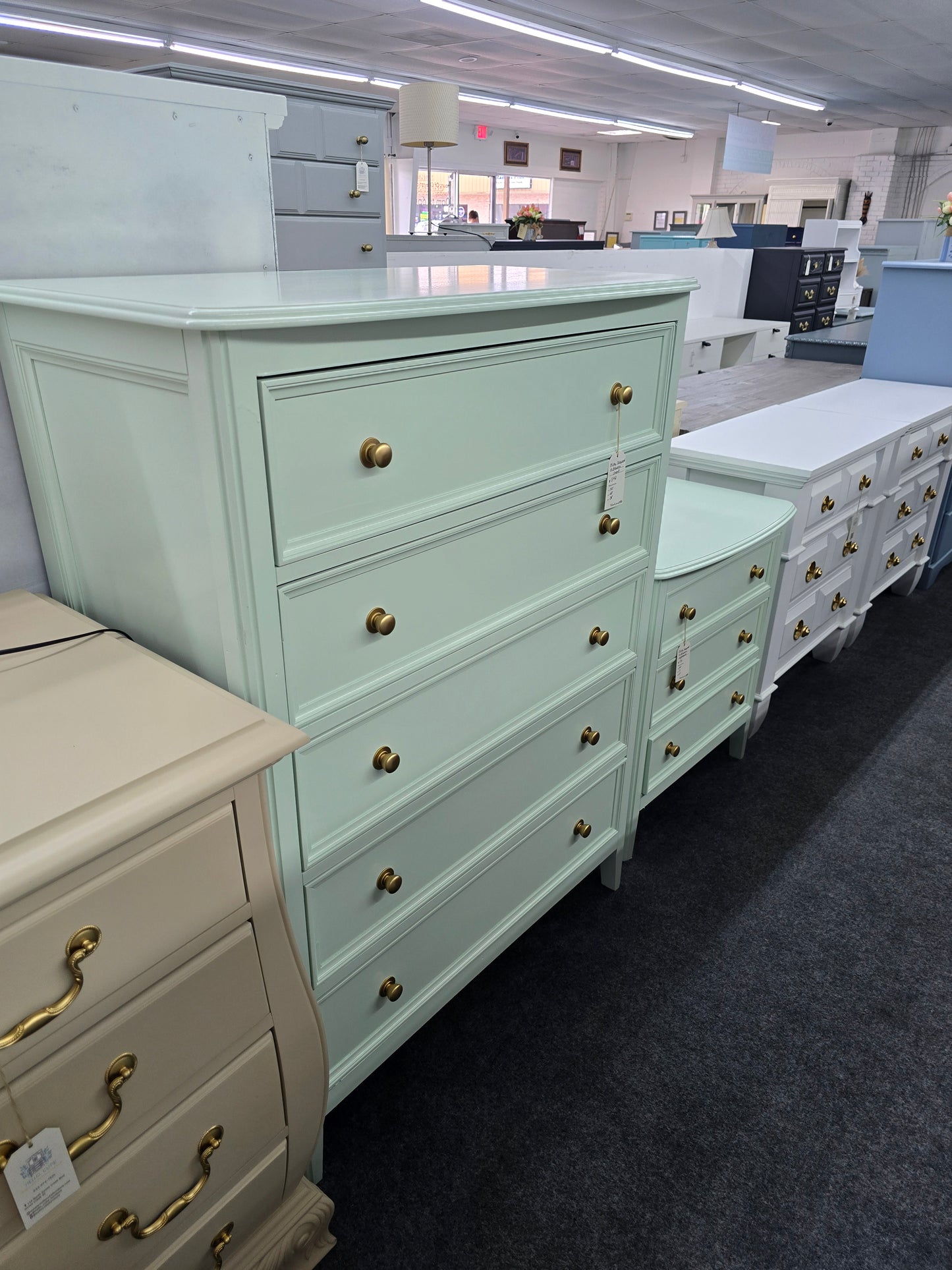 Minty green super cute chest of drawers