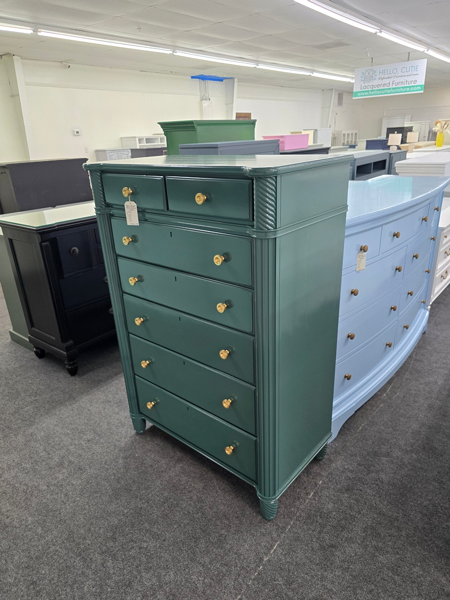 Mount Vernon green lacquered chest