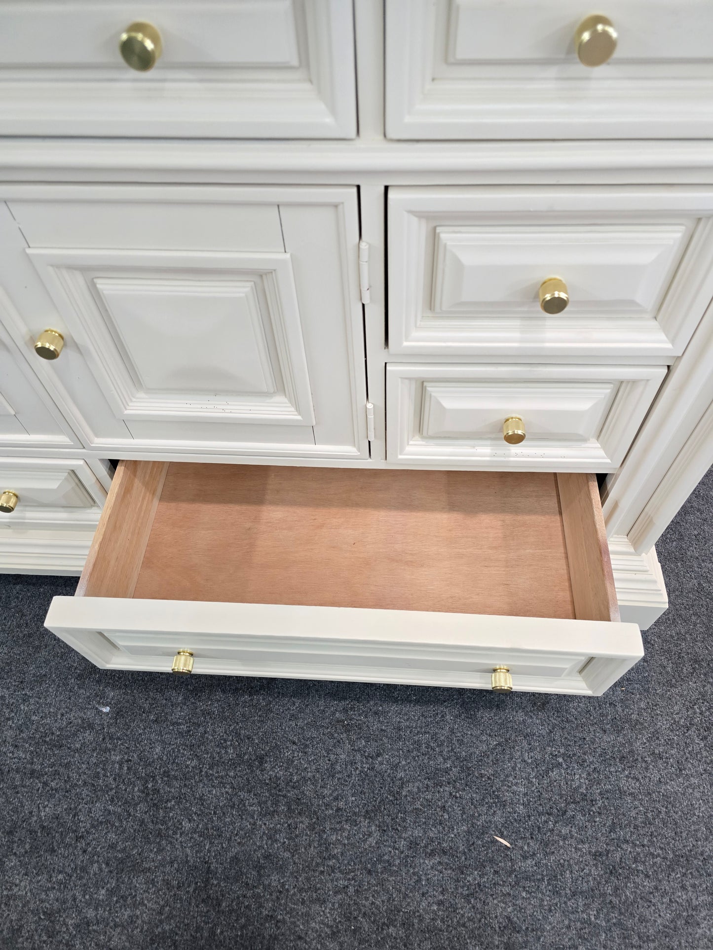 Gorgeous beige 9 drawers 2 doors dresser