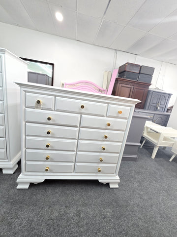 Solid wood lacquer white dresser