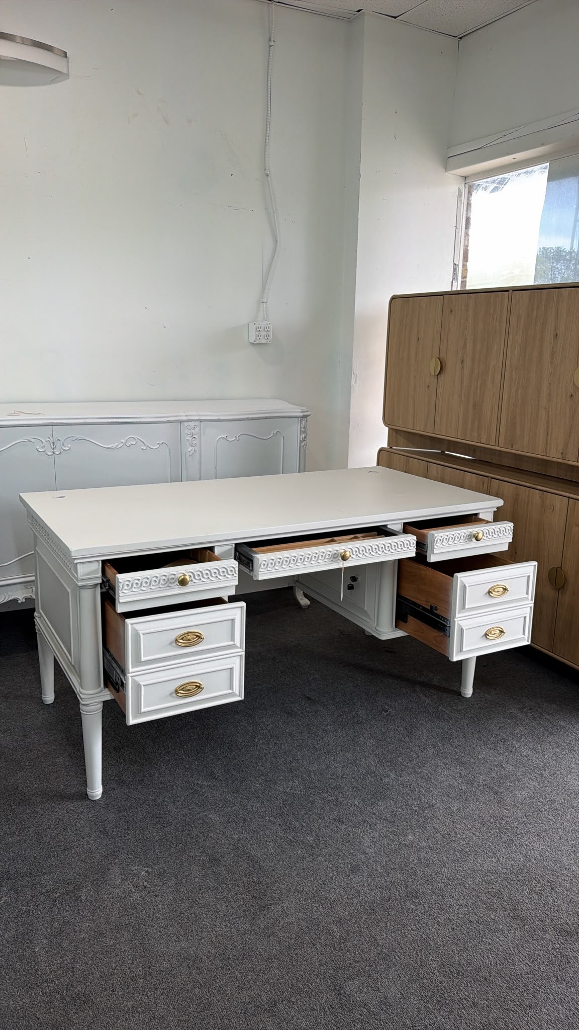Cute white executive desk