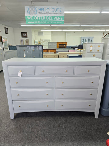 9 drawers gray dresser