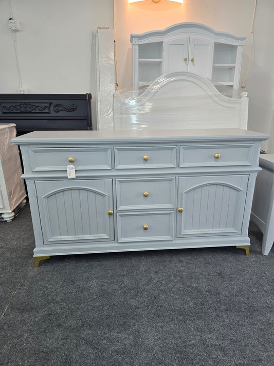 5 drawers / 2 doors gray dresser