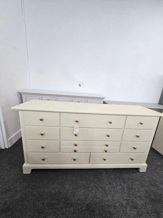 Stanley 11 drawers beige dresser