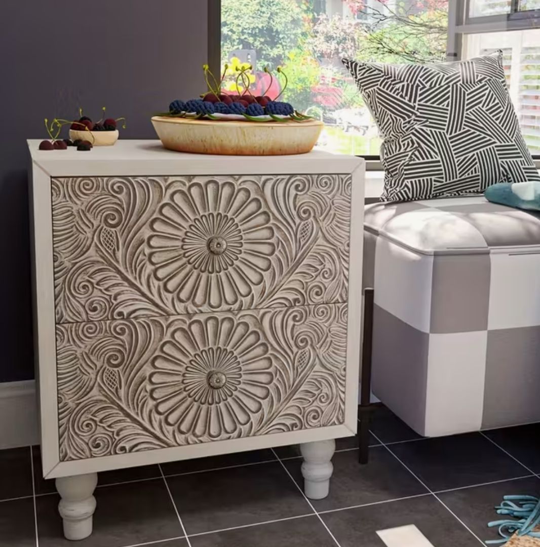 2 piece set of nightstands carved vintage - new