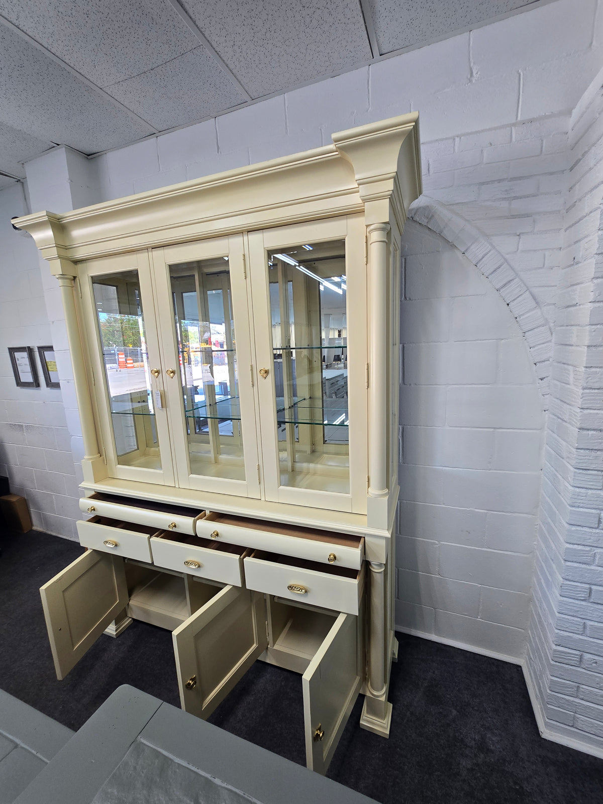 Bassett pale yellow lacquered china cabinet