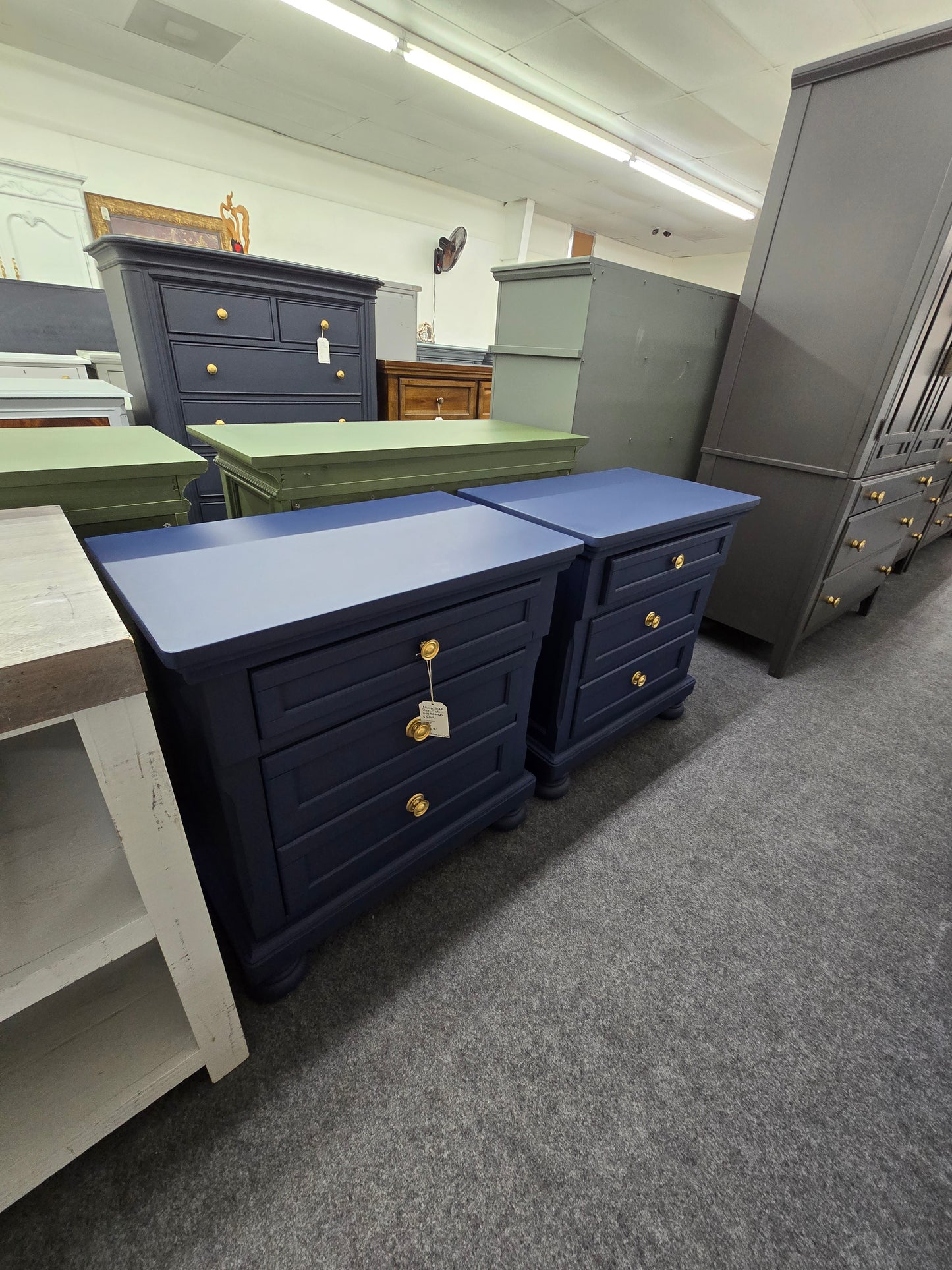 Naval pair of nightstands