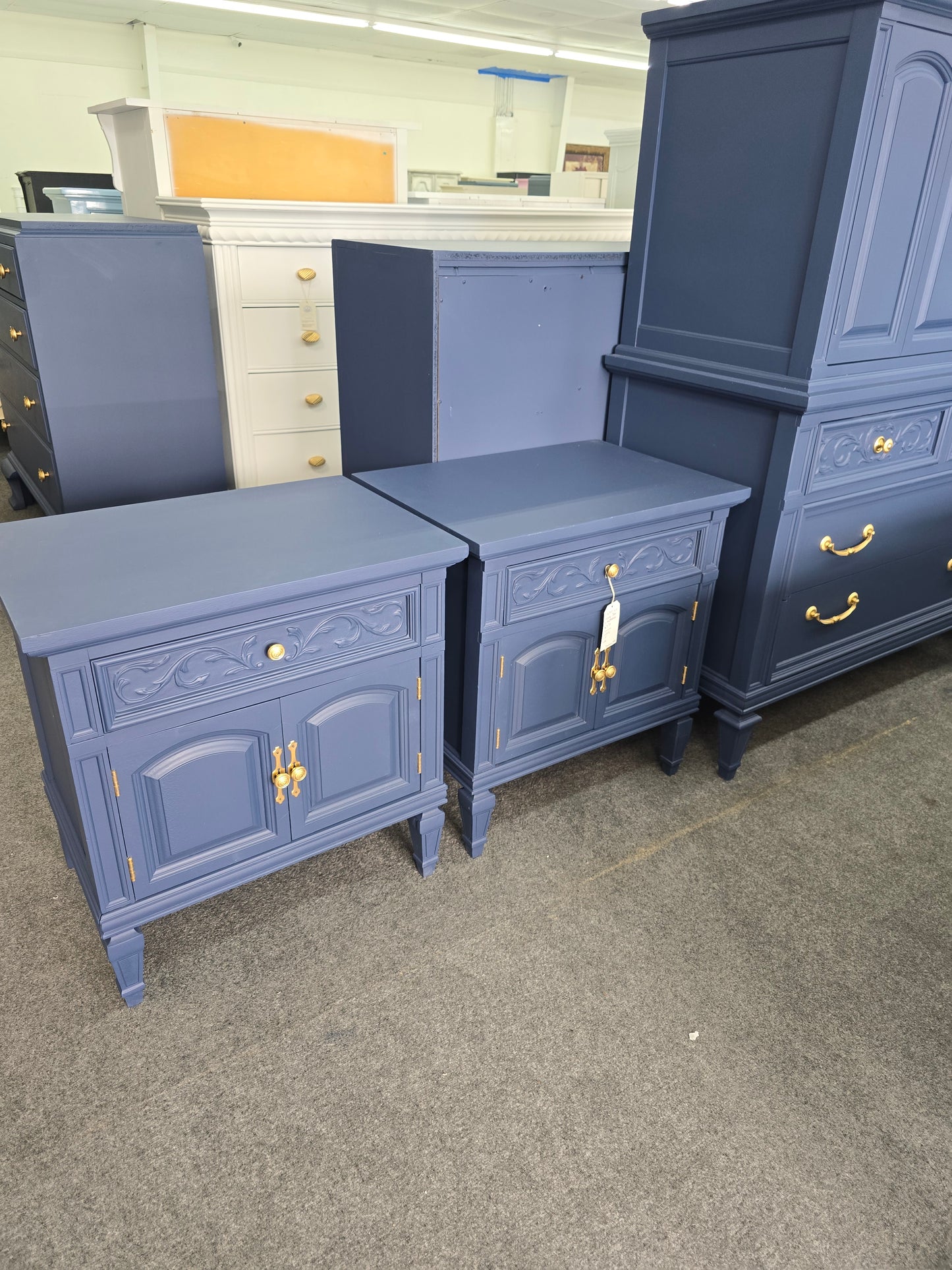 Thomasville navy blue Regency pair of nightstands