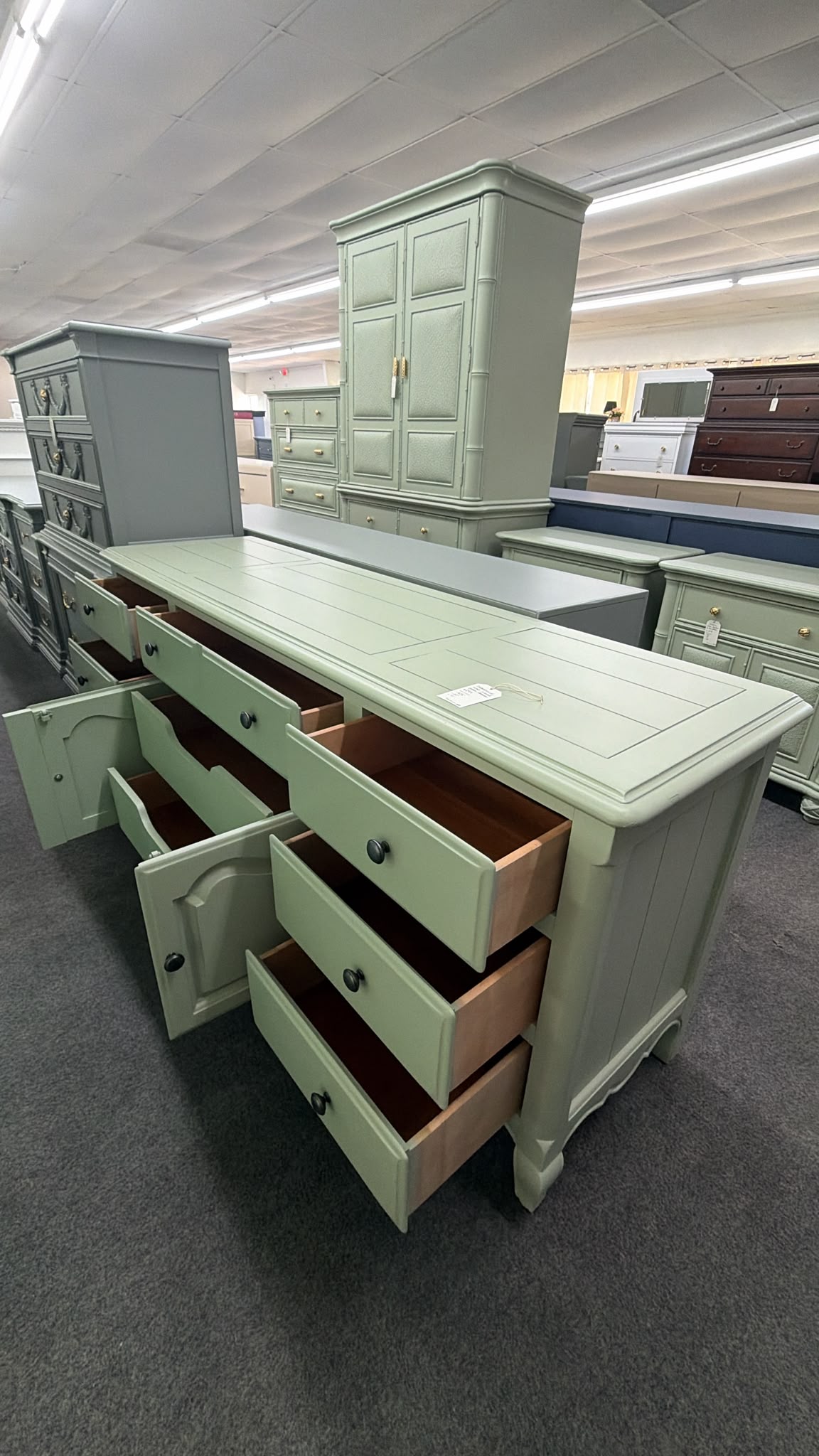Thomasville green solid wood dresser