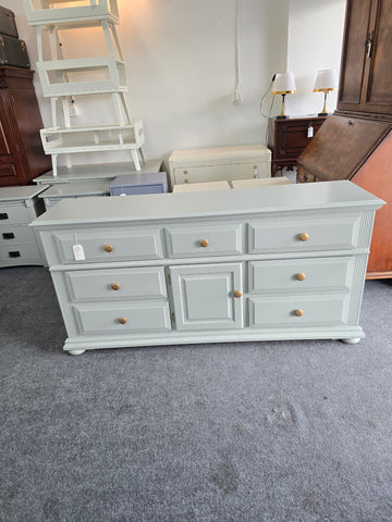 Rare gray 9 drawers dresser