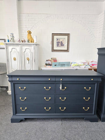 Inkwell 8 drawers dresser