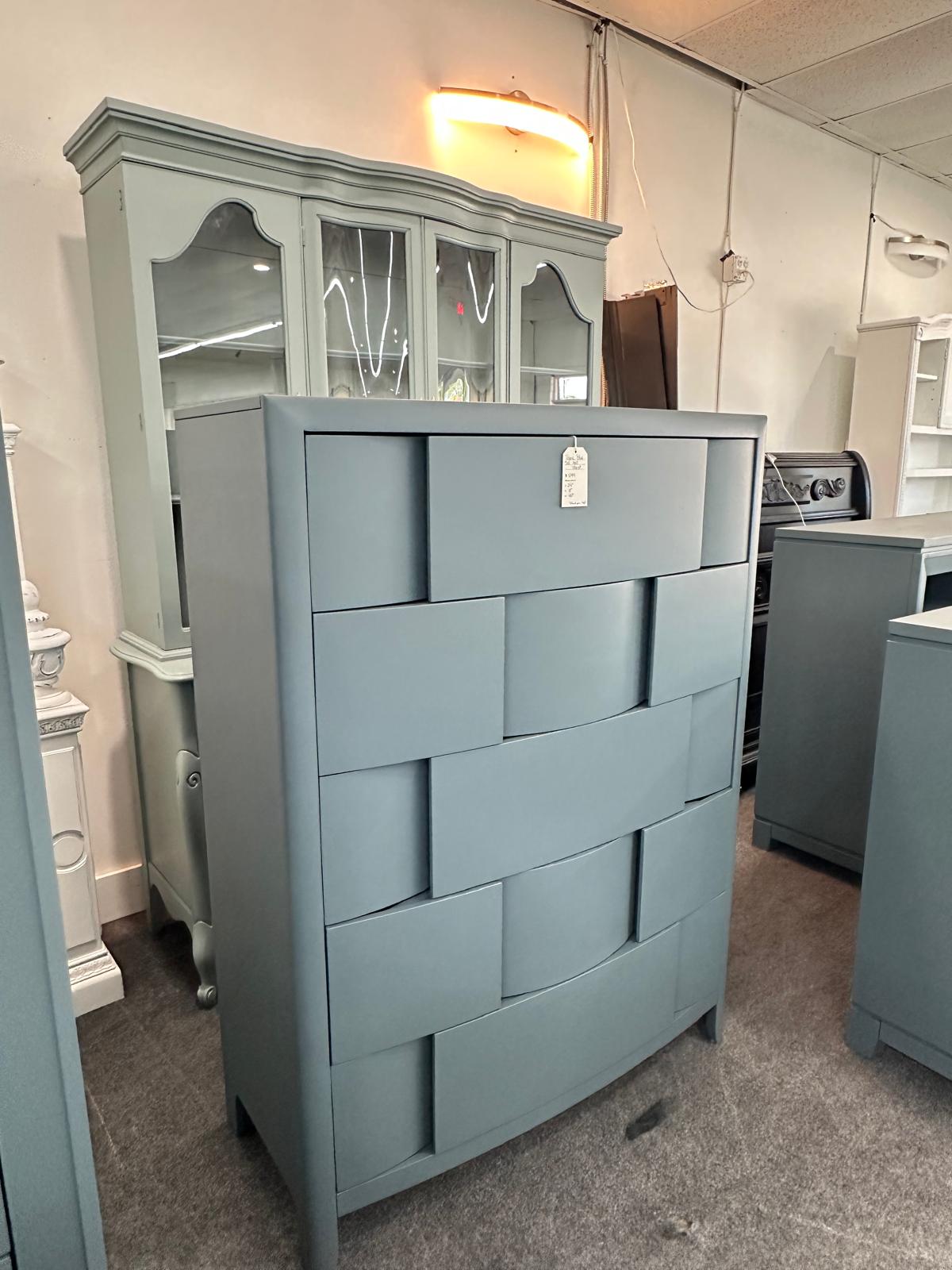 Dark blue 5 drawers layered chest