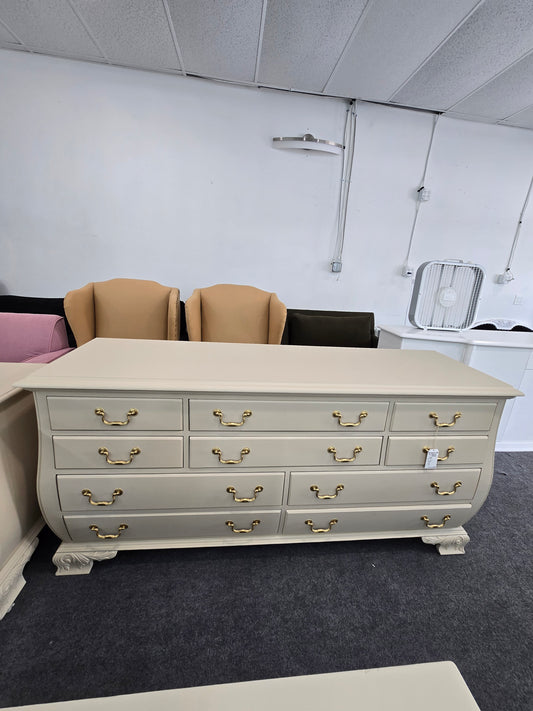 Pennsylvania House beige long dresser