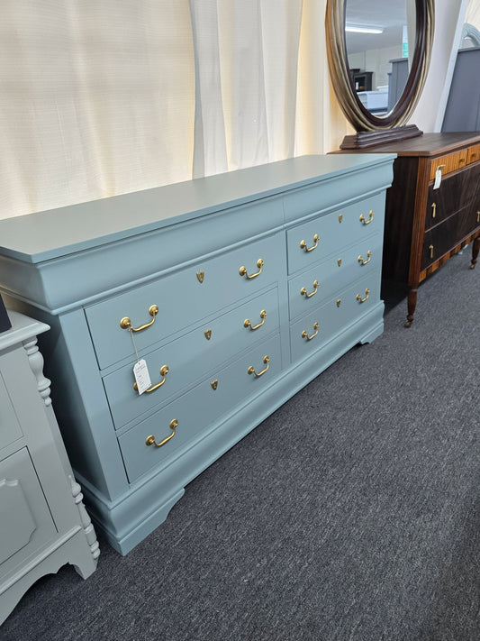 8 drawers teal dresser