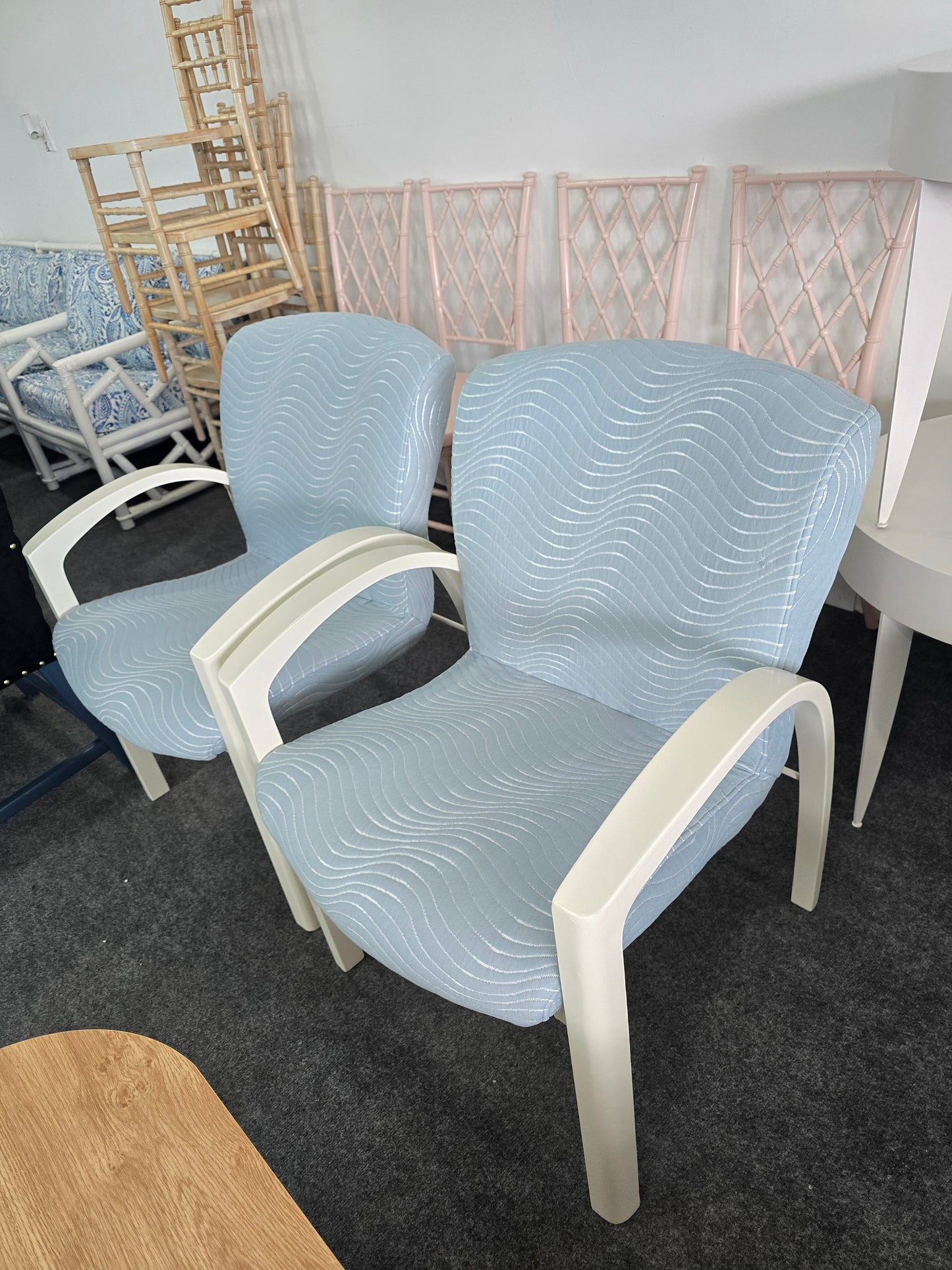 Set of 2 upholstered chairs