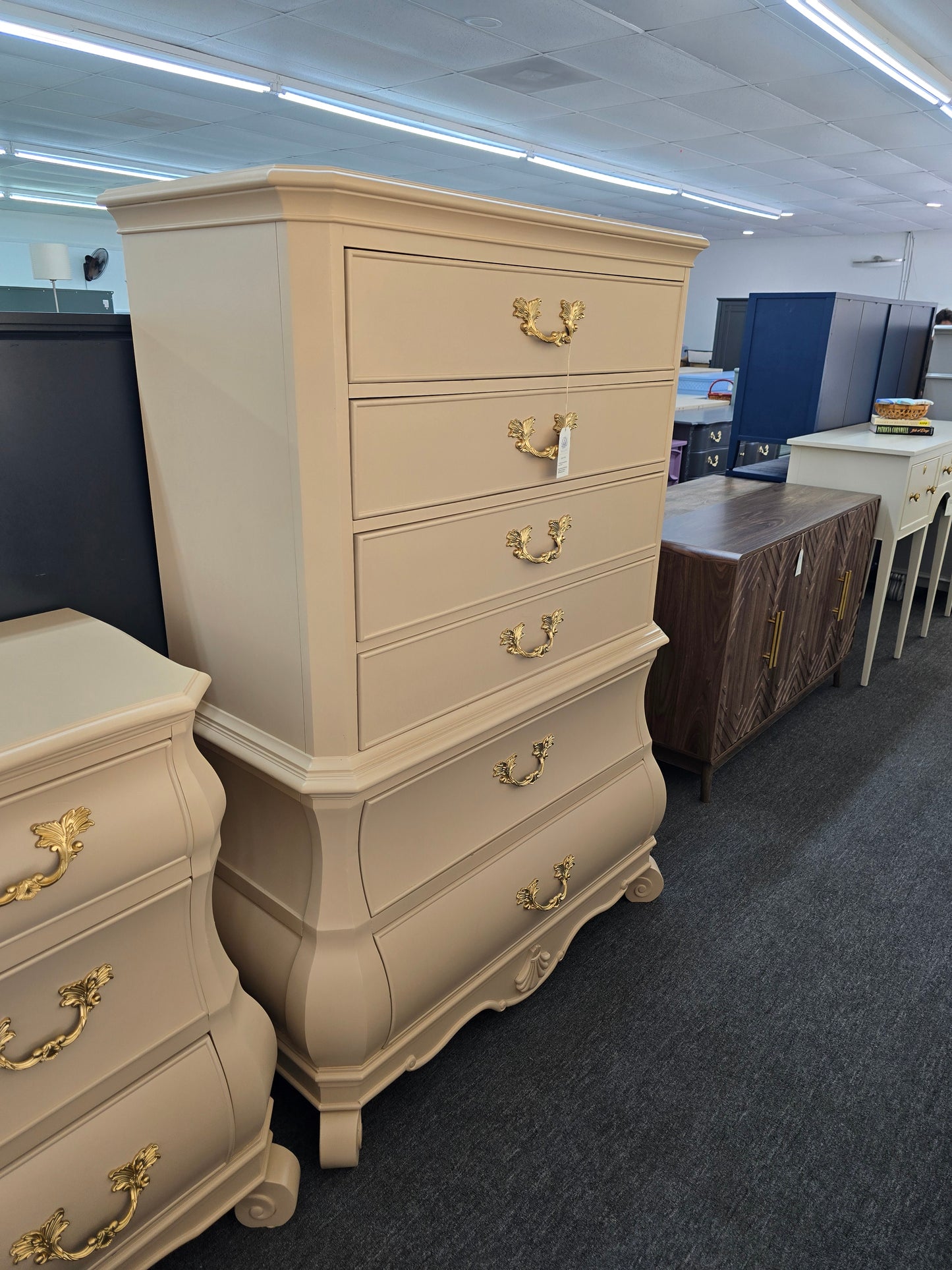 Bombay beige tall chest