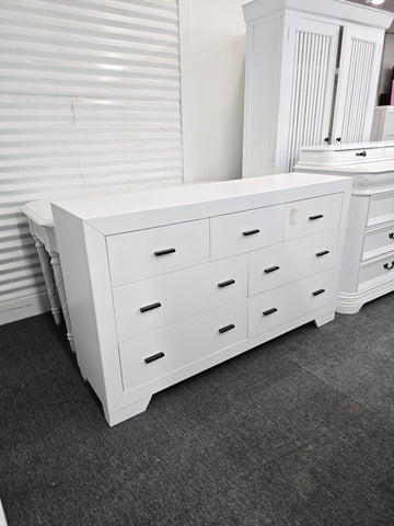 7 drawers white dresser