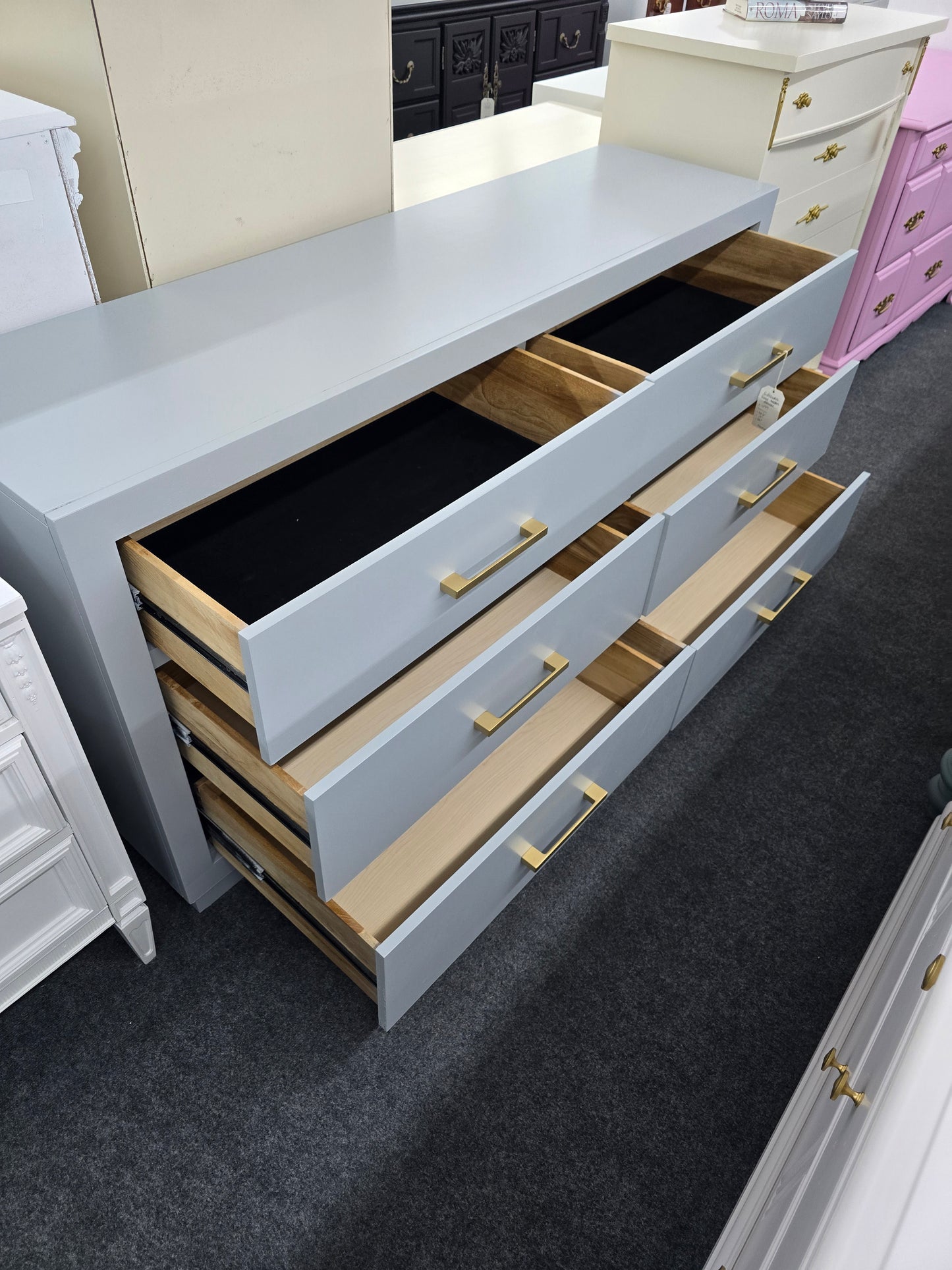 6 drawers gray dresser