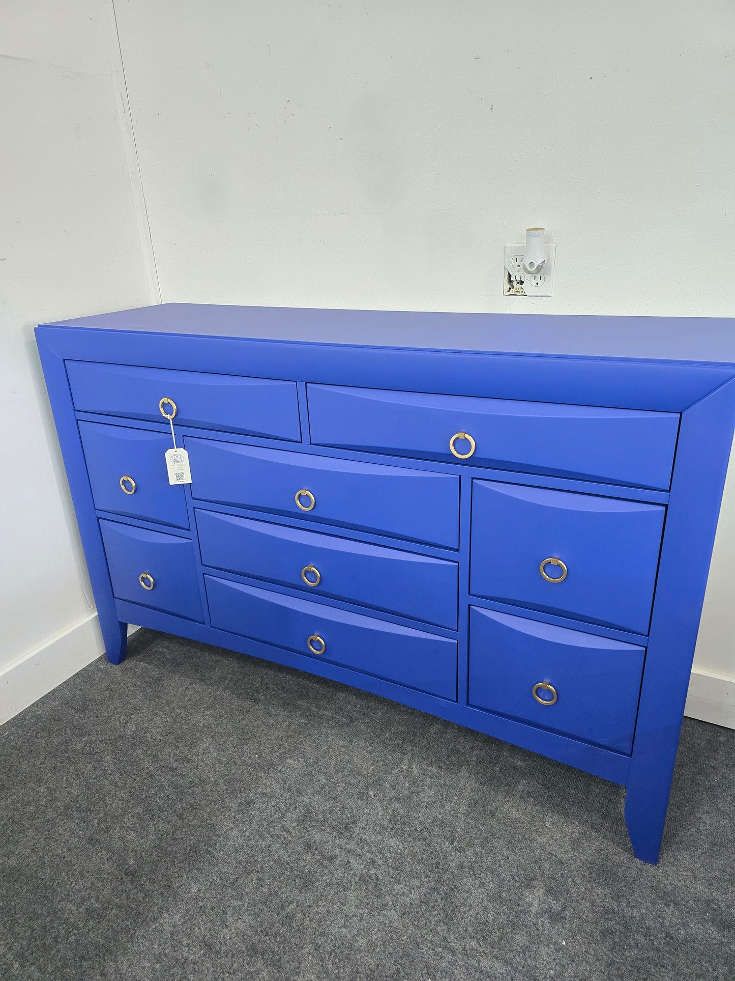 Navy blue gorgeous dresser