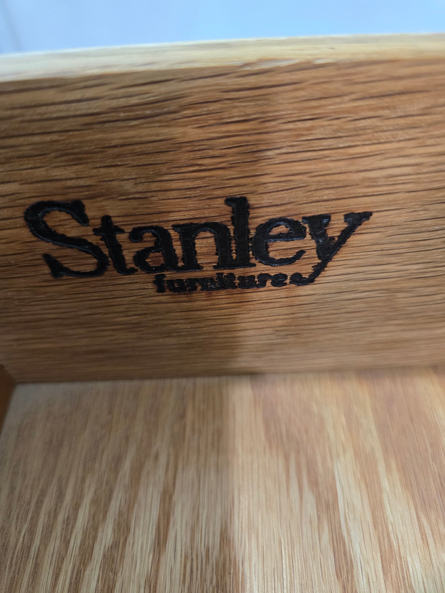 Stanley 11 drawers beige dresser