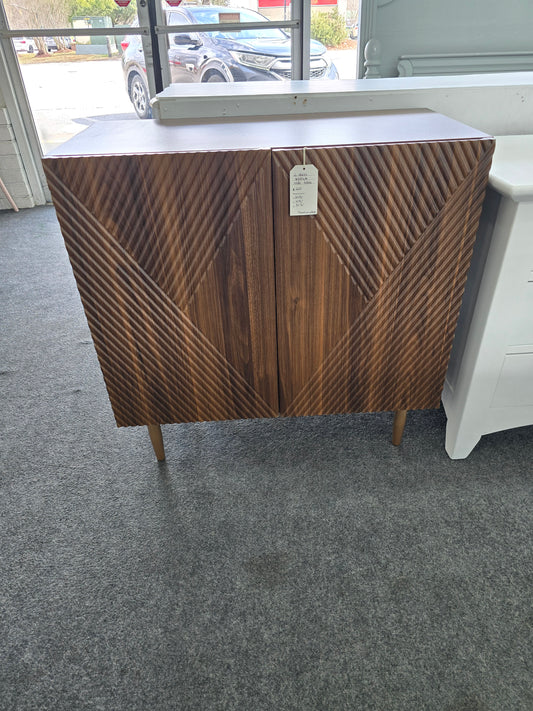 *New* 2 doors cabinet