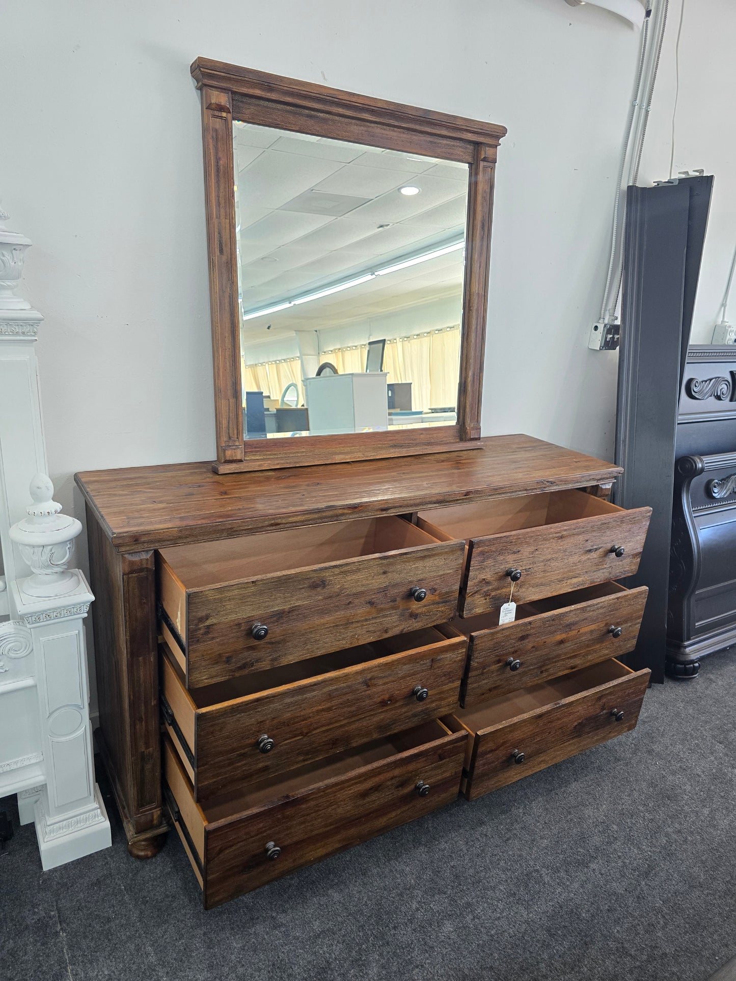 Rustic 6 drawers dresser with mirror