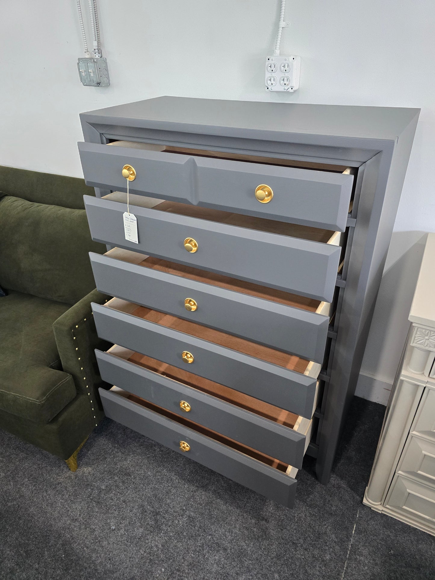 6 drawers dark gray  chest