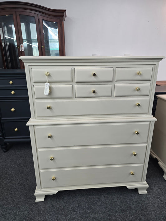 Solid wood Link Taylor cream chest