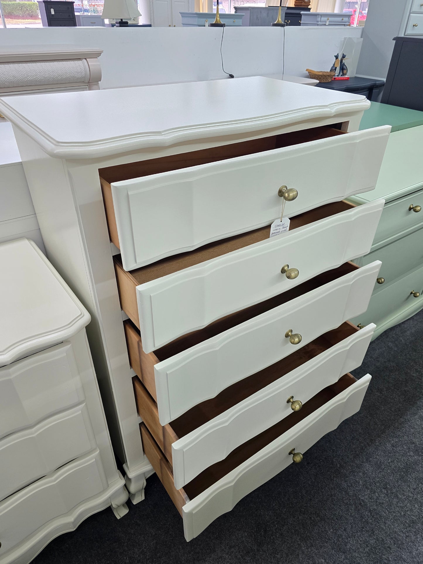 Stanley cream 5 drawers chest