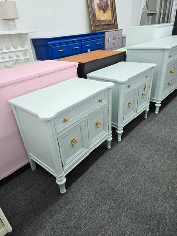 Thomasville acqua Regency nightstands