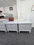 Pair of Regency light gray nightstands