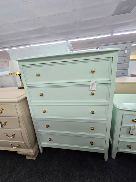 Minty green super cute chest of drawers