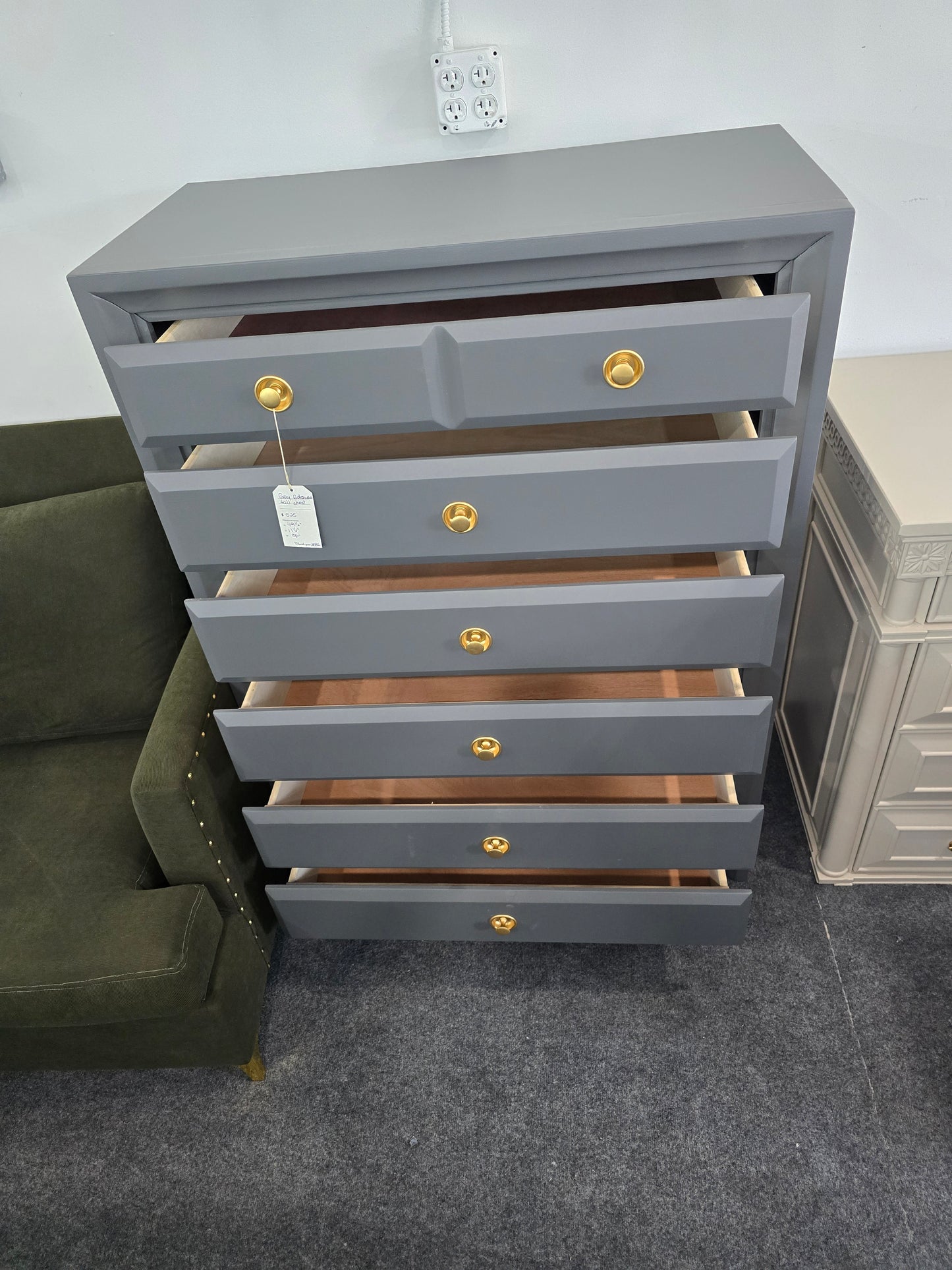 6 drawers dark gray  chest